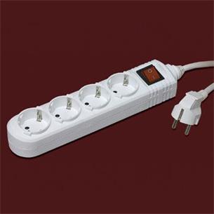 Regleta 4 tomas cable 1,5m blanca con interruptor