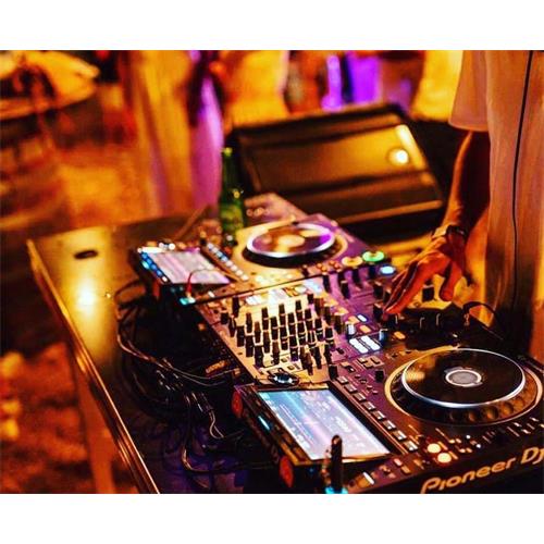 Mesa Dj / Mesa de control de 1500 x 650mm MDJ-1 Mesa Dj / Mesa de control de 1500 x 650mm MDJ-1