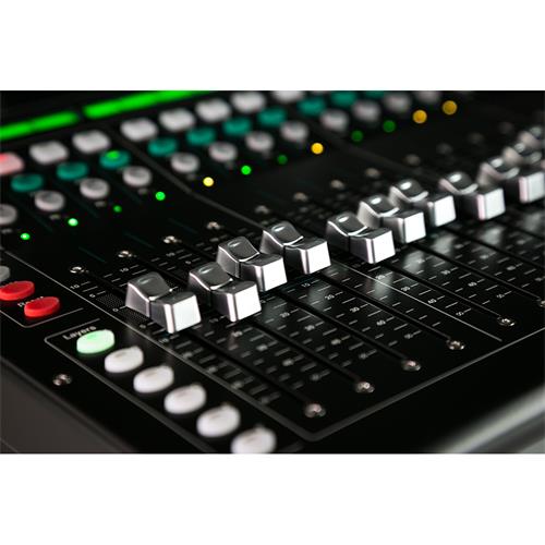 Mezclador digital de 25 faders / 48 canales / 36 buses SQ-6