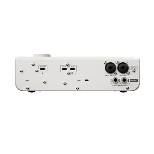 Interfaz de audio USB-C de 4 entradas y 2 salidas. Color blanco URX22 W