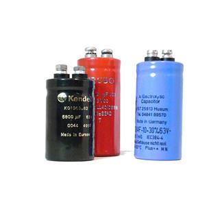 Condensador electrolitico a tornillo 6800uF 63V