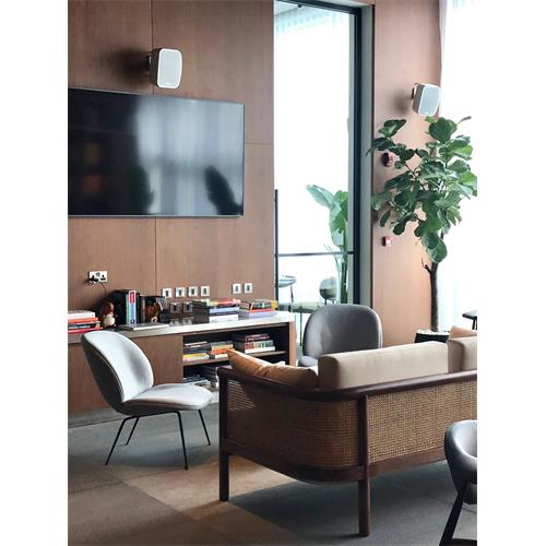 Caja acustica amplificada de 2 vias color negro auto-off NEO 5 A ES Caja acustica amplificada de 2 vias color negro auto-off NEO 5 A ES